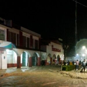 Depresión tropical “Karl” deja un muerto en Pichucalco