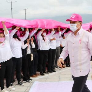 Entrega Rutilio Escandón mastógrafos a hospitales para fortalecer la prevención del cáncer de mama