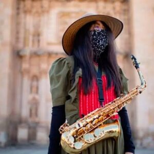 La saxofonista María Elena Ríos impulsa la tipificación de los ataques con ácido a las mujeres como delito federal