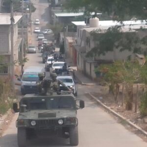 Desplazados de Frontera Comalapa piden ayuda del Ejército y la Marina