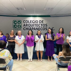 María Enriqueta Burelo toma protesta como presidenta del capítulo Tuxtla Gutiérrez de la colectiva 50+1