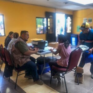 Tres mexicanos que se refugiaron por la violencia en el vecino país; piden permanecer en Guatemala