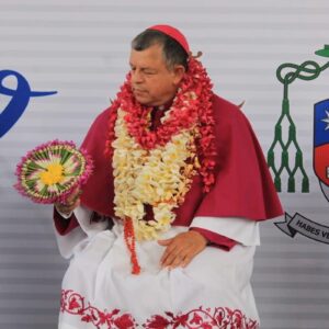 Arzobispo de Tuxtla desata críticas al utilizar papamóvil que usó el Papa Francisco, durante su visita a Chiapas, mientras era velado en Roma