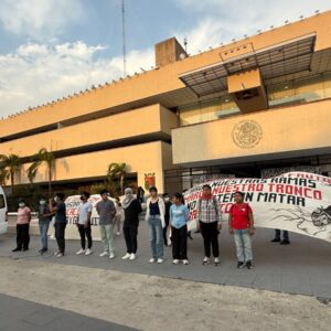 Marchan normalistas, exigen justicia por su compañero muerto. Anuncian jornada de lucha apoyados por otras normales del país que llegaran a Chiapas