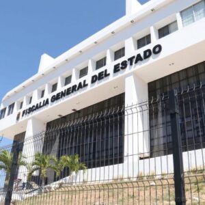 Detienen por secuestro y extorsión a director jurídico de la Fiscalía de Chiapas