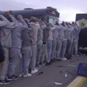 Trasladan a Chiapas a 30 reos peligrosos de Sinaloa