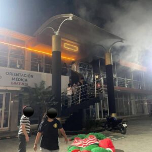 Hombres armados incendian dos bares en Villaflores; hay cuatro mujeres con quemaduras