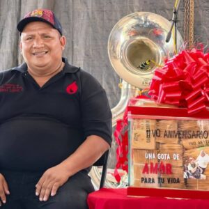 Alcalde de Huehuetán regala un millón de Pesos en efectivo, dice ser ahorros de Su Salario